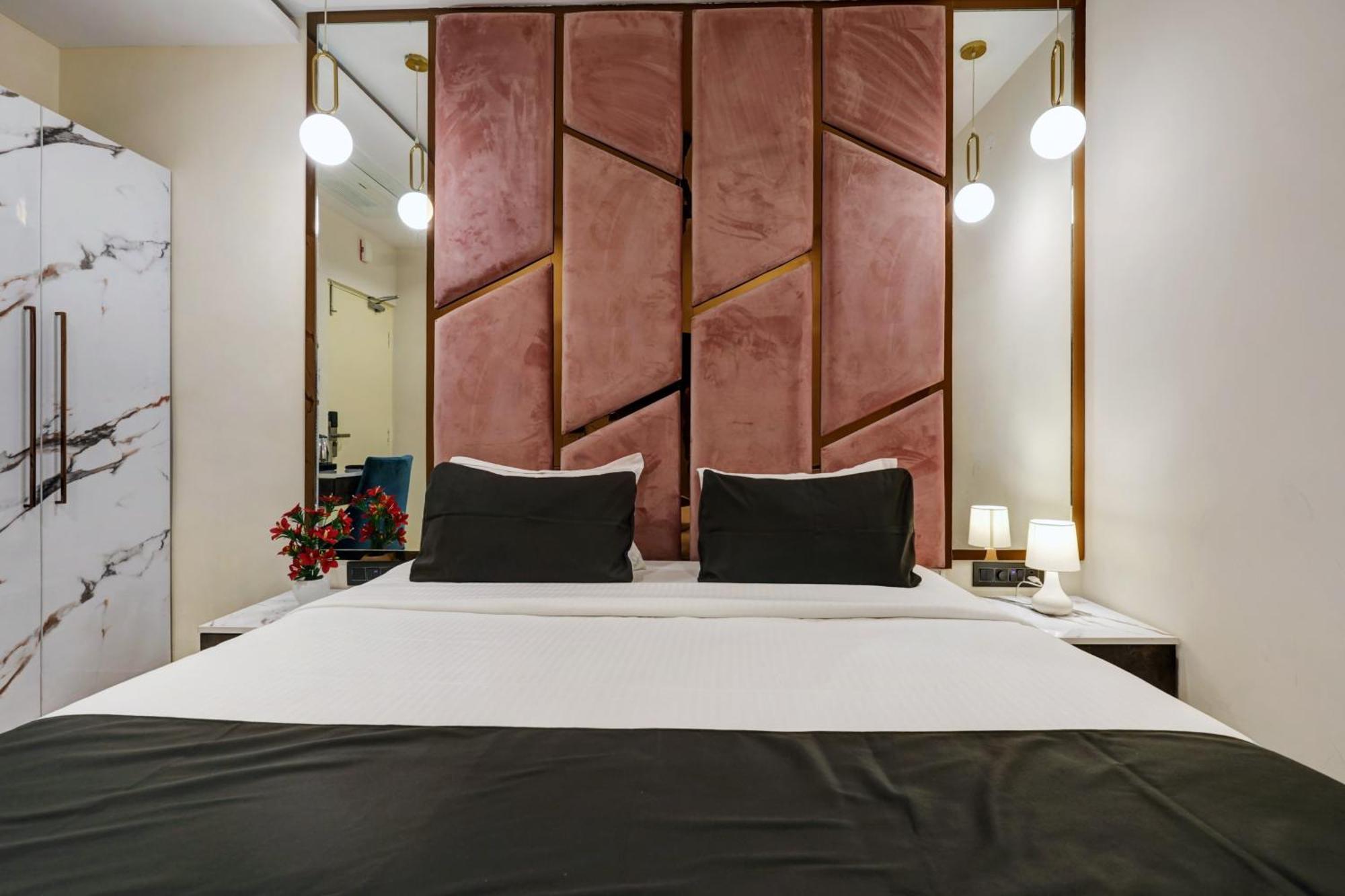 Astra Hotels & Suites - Koramangala Bangalore Bagian luar foto