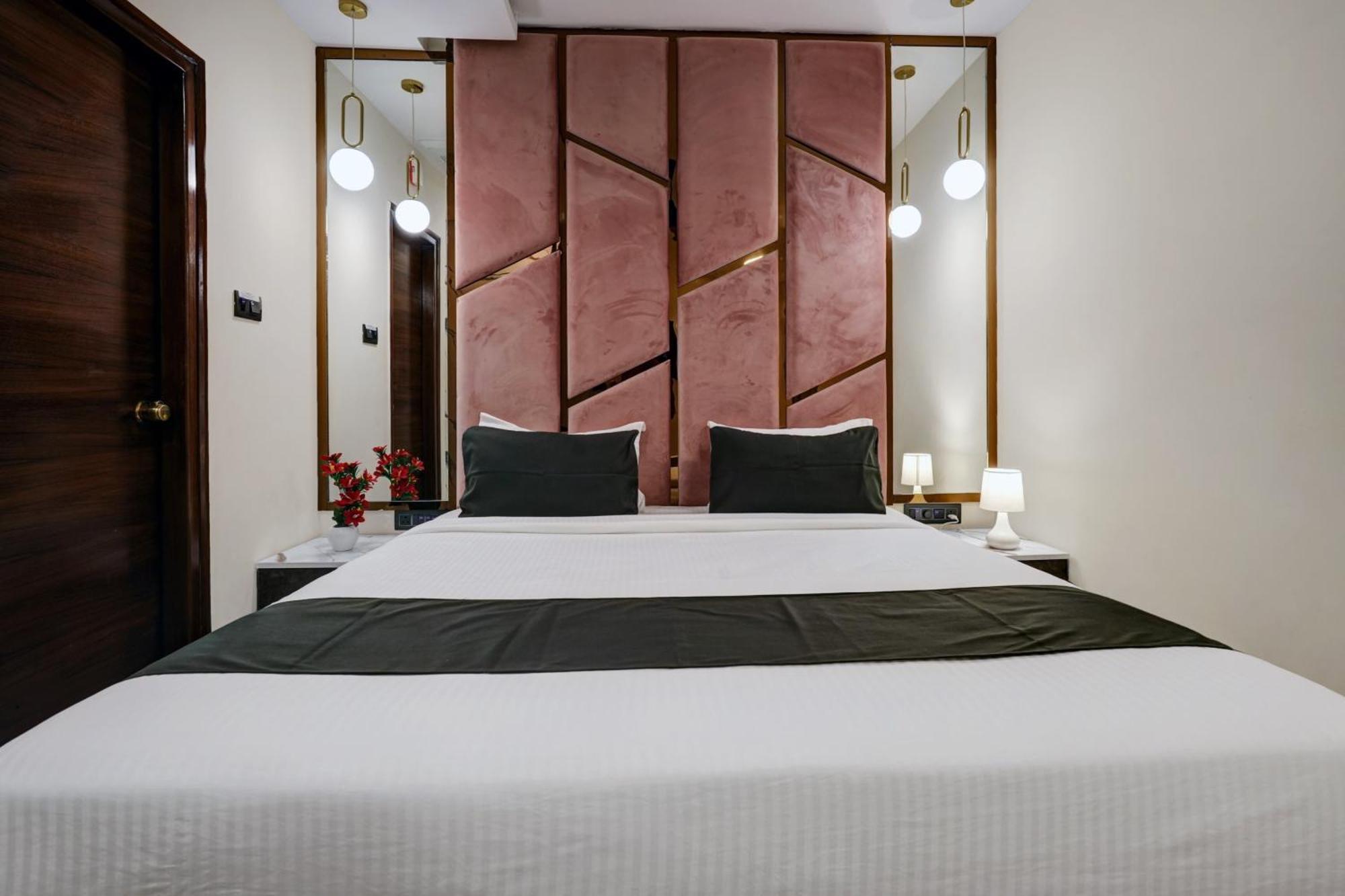 Astra Hotels & Suites - Koramangala Bangalore Bagian luar foto
