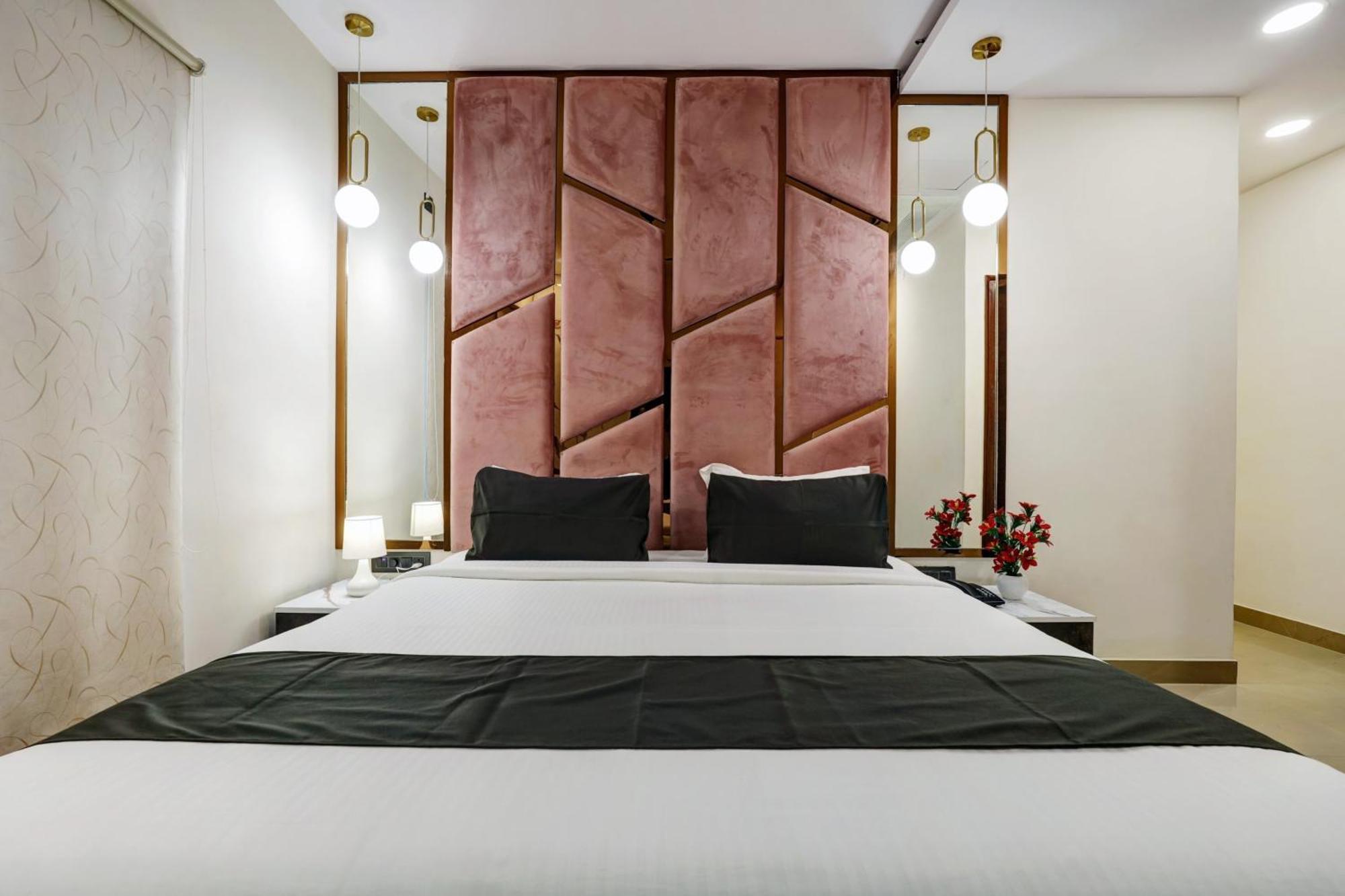 Astra Hotels & Suites - Koramangala Bangalore Bagian luar foto