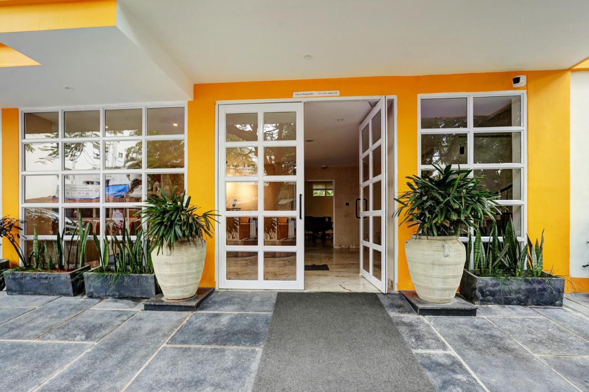 Astra Hotels & Suites - Koramangala Bangalore Bagian luar foto